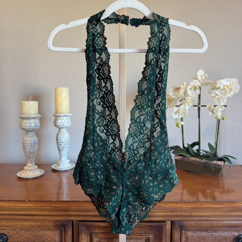 Frederick’s of Hollywood Green Lace Halter Teddy Bodysuit M